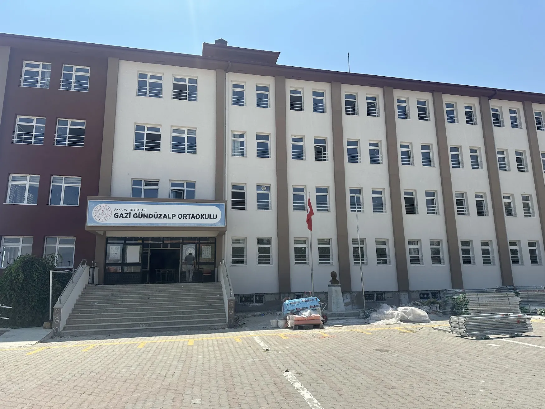 BEYPAZARI GAZİ GÜNDÜZ ALP İLK OKULU